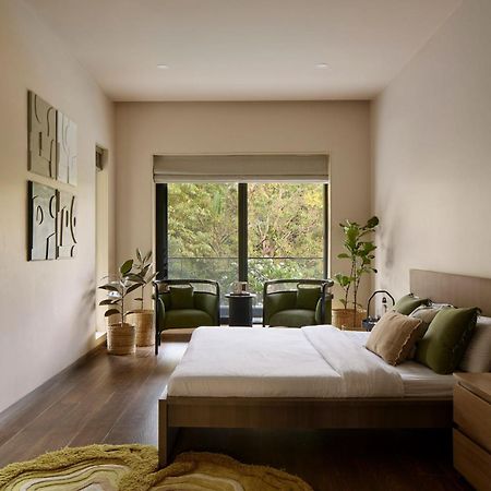 Reflection House By Stayvista With Pool, Terrace Bar, Indoor Games & Exquisite Interiors In A Nutshell Alībāg Extérieur photo