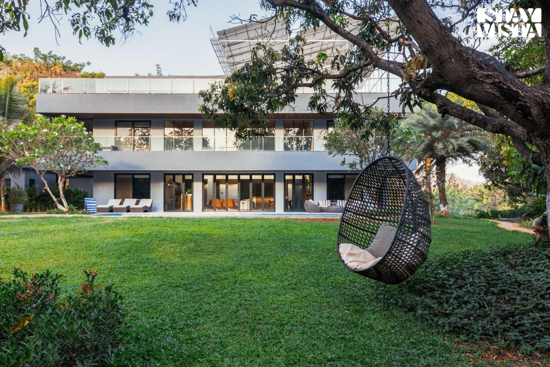 Reflection House By Stayvista With Pool, Terrace Bar, Indoor Games & Exquisite Interiors In A Nutshell Alībāg Extérieur photo