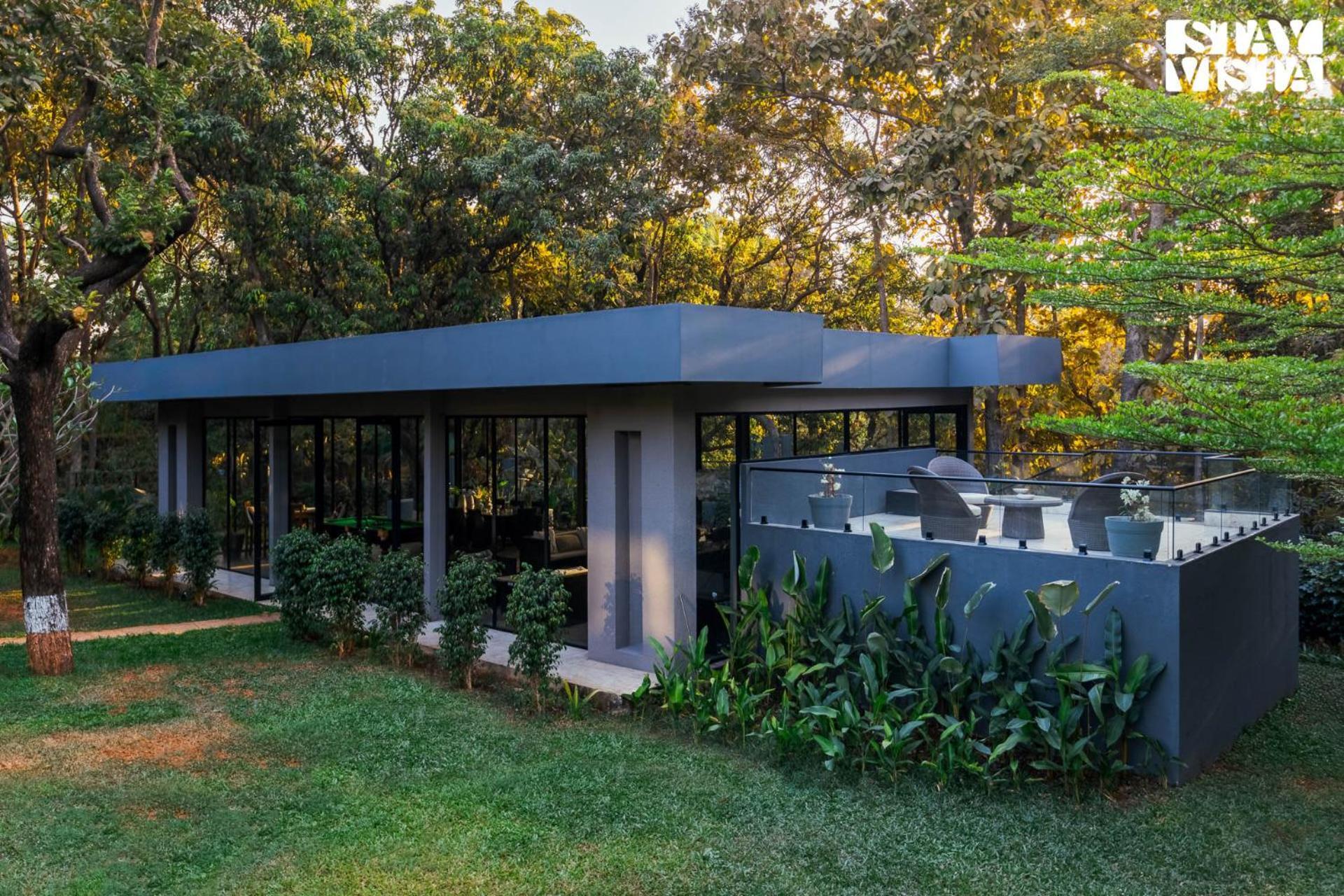 Reflection House By Stayvista With Pool, Terrace Bar, Indoor Games & Exquisite Interiors In A Nutshell Alībāg Extérieur photo